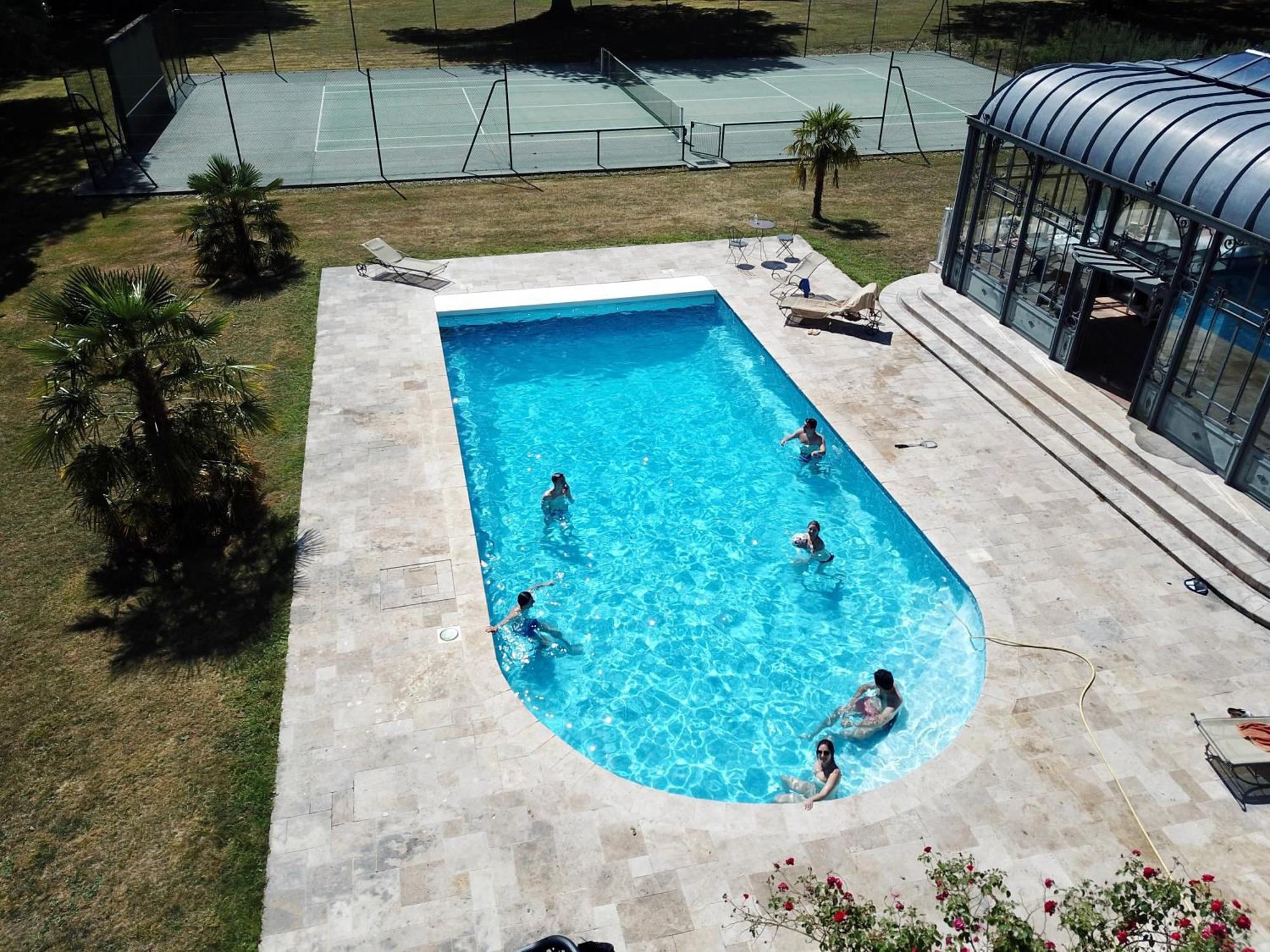 Chateau Du Boulay Morin Le Boulay-Morin Exterior photo Swimming pool at the hotel